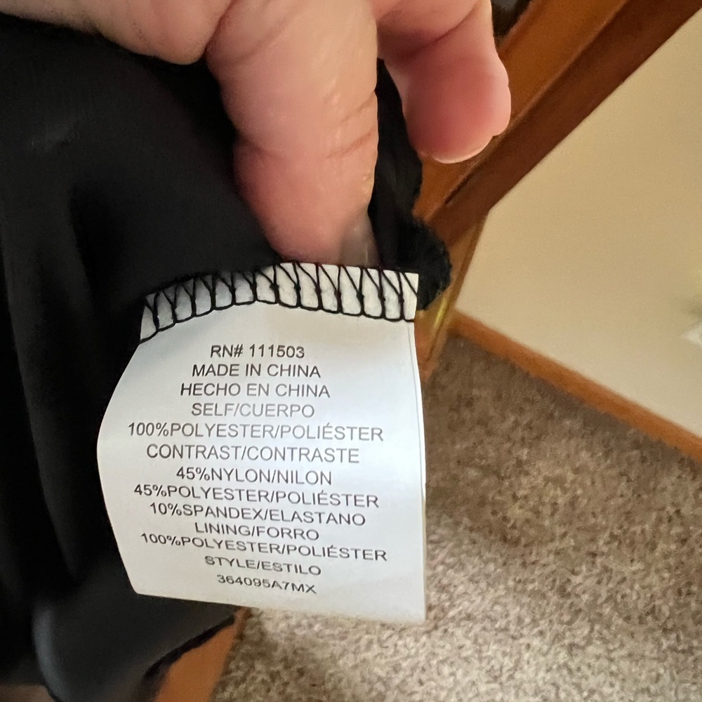Black lined dress luxology size 24